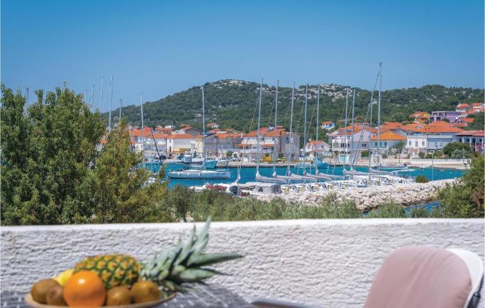 One-Bedroom Apartment In Jezera