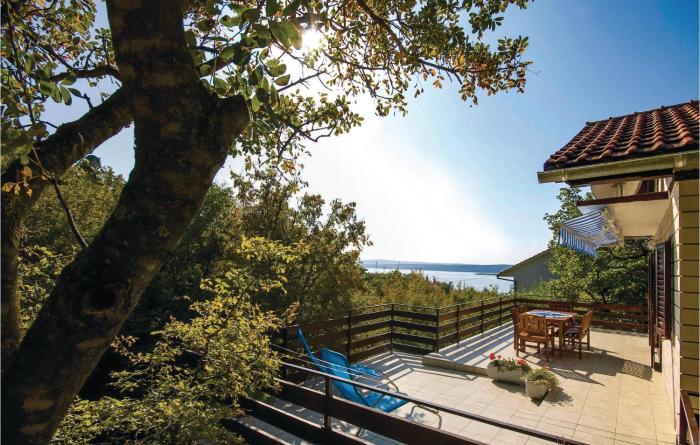 Amazing Apartment In Jadranovo