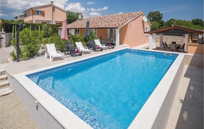 Lovely Home In Barban With Wifi