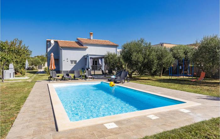 Cozy Home In Vodnjan With Wifi