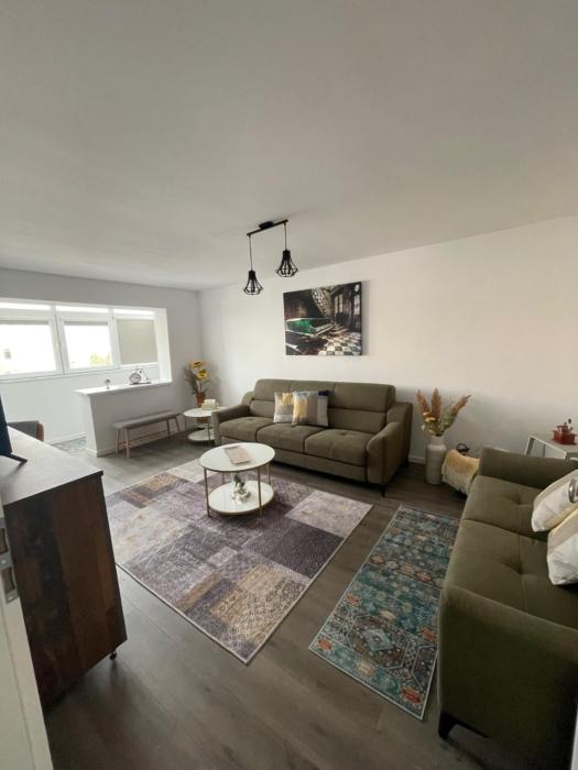 Luxury Apartment with FREE PARKING