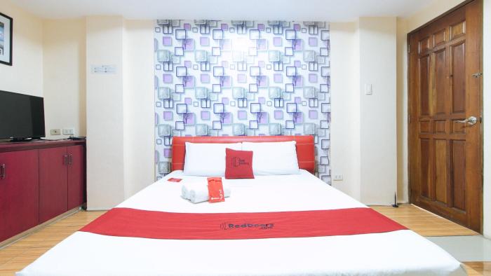 RedDoorz at DBuilders Rooms Ph2 Taguig