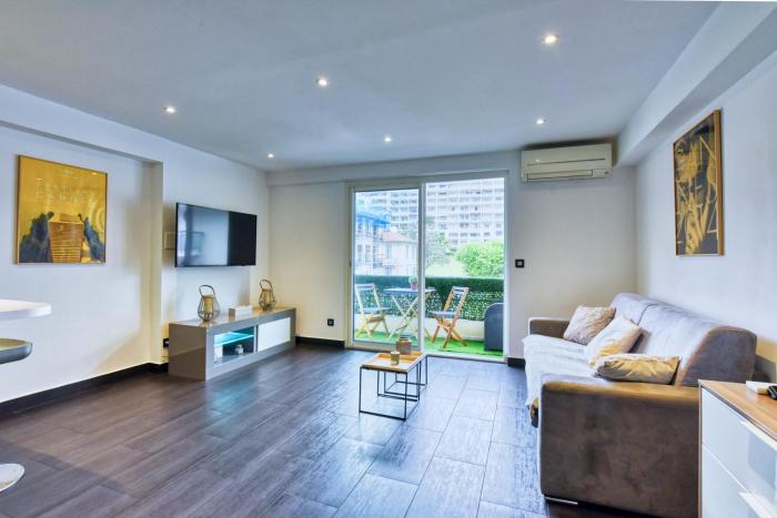 LE VENITIA studio raffiné avec balcon mignon, pour votre séjour à deux