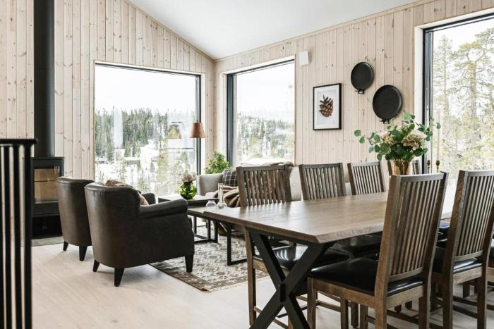 Nybyggd villa i Storhogna