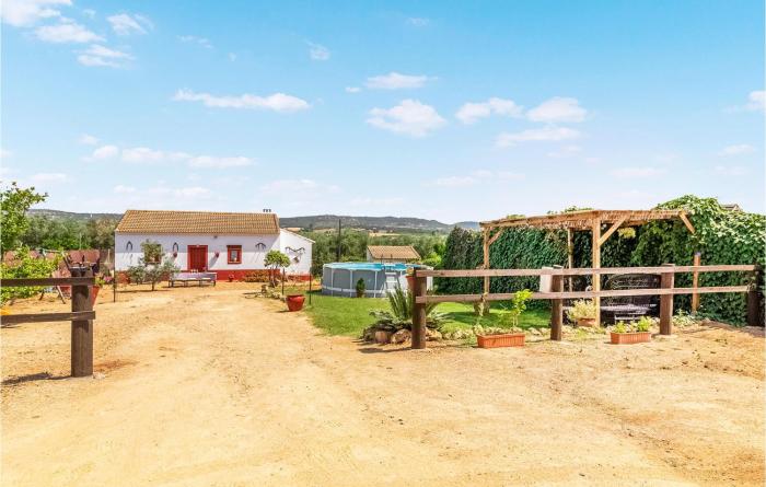 Awesome Home In La Puebla Los Infantes