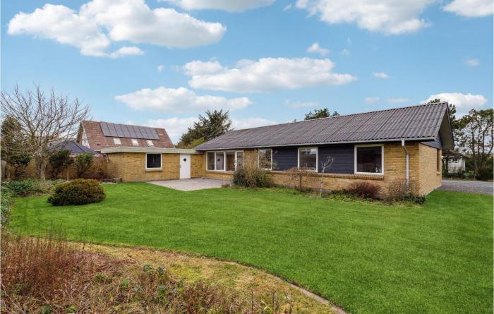 3 Bedroom Lovely Home In Vestervig