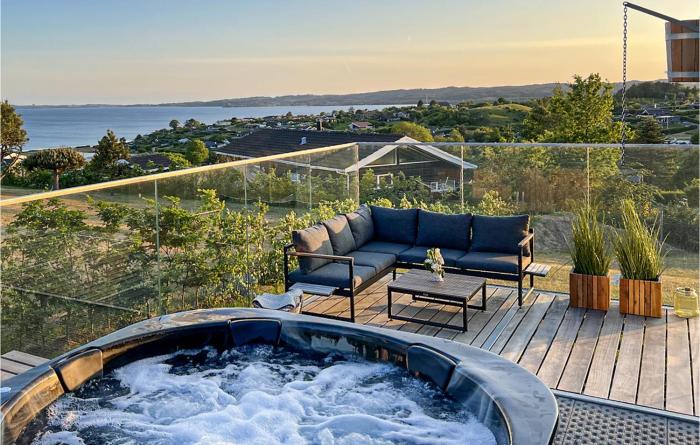 Amazing Home In Ebeltoft With Sauna