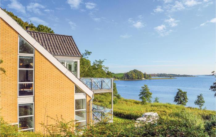 Stunning Home In Kruså With Wifi