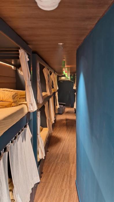 Sinhassan Dormitory Hostel Juhu