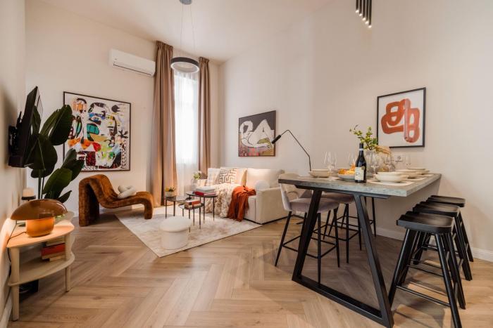 Luxury Art Deco Apartment Near Hungarian Parliament