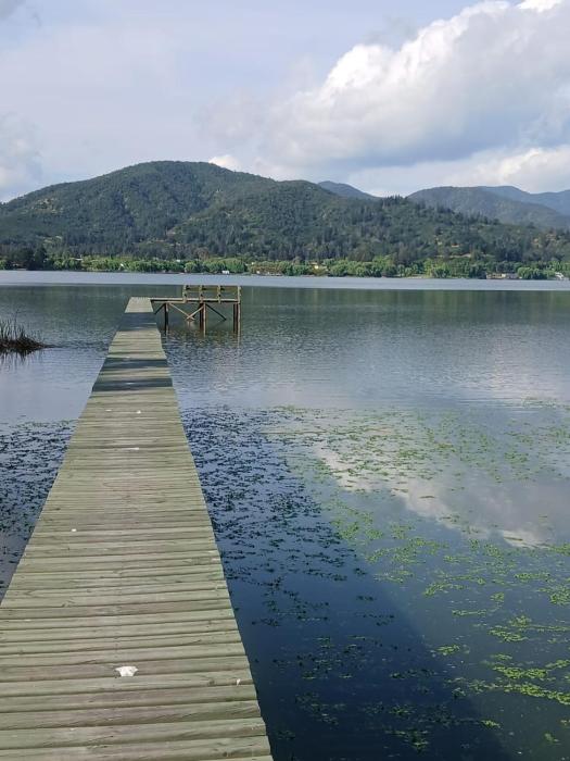 Linda cabaña con salida al Lago Rapel