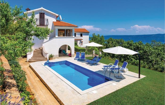 Nice Home In Brsec With House Sea View