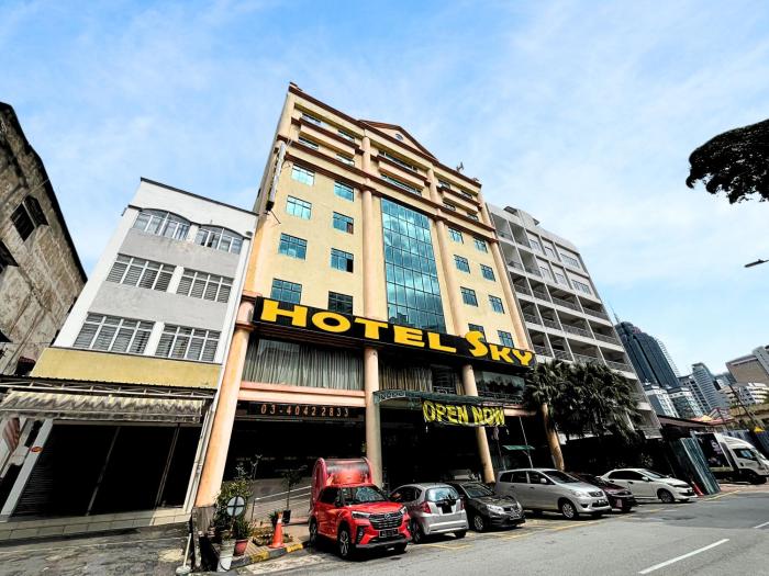 Sky Hotel Chow Kit PWTC