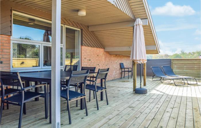 Stunning Home In Juelsminde With Sauna