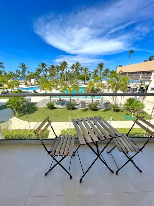 Amanece frente al mar