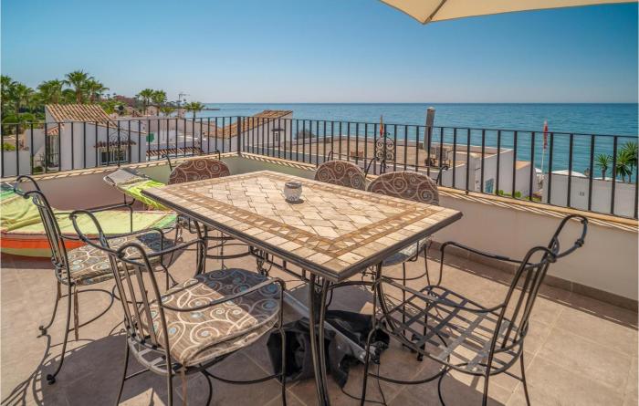 Amazing Home In Estepona