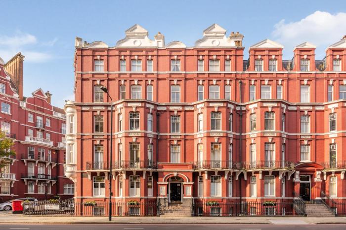 Modern 2 Bedroom Apartment in Central London