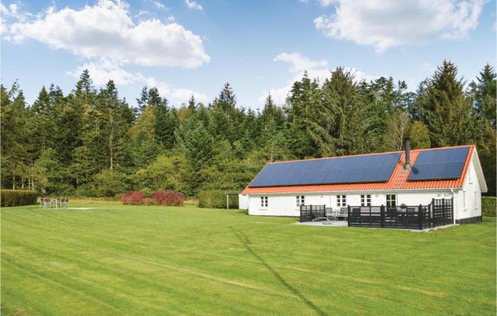 Holiday Home Strandvejen Brovst Denm