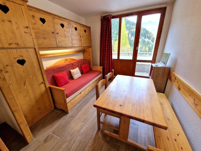 Studio au cœur de la station avec terrasse, skis aux pieds, pour 4 personnes - FR-1-265-346