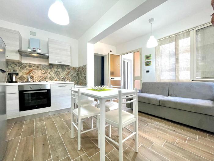 Teddy House Apartments