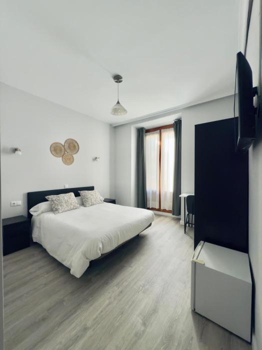 Hostal Conde De Alba