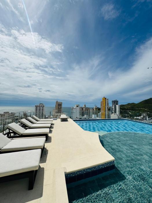 Apartamento con hermosa vista y piscina en Santa Marta