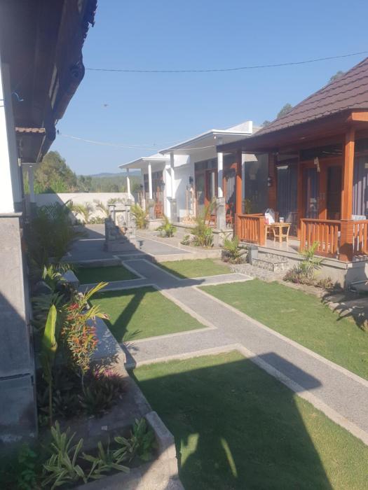 Polege Side Cottage and Jeep tour