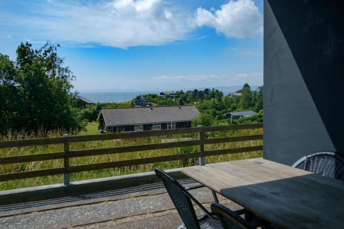 Beautiful Home In Ebeltoft With 3 Bedrooms, Sauna And Internet