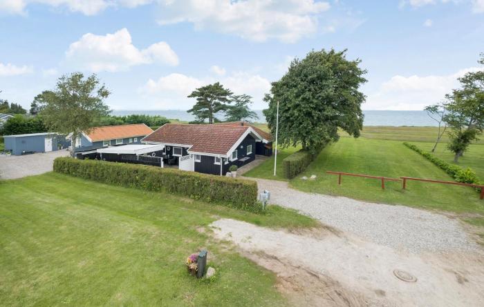 Beautiful Home In Nordborg With Wifi