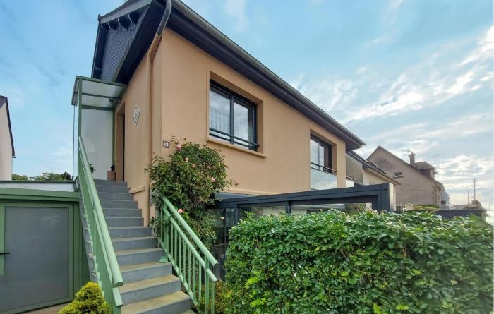 Nice Apartment In Saint-Malo With Wifi