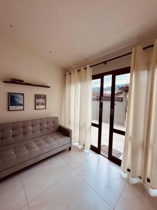 Casa Inteira Aconchegante, Praia a pé, Estacionamento