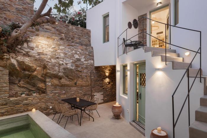 Porto Sereno Andros Suites