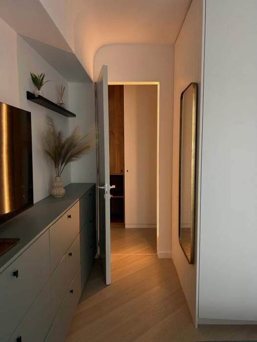 Exclusive Apartment CORTINA NORTH with Private Parking & Balcony - 01
