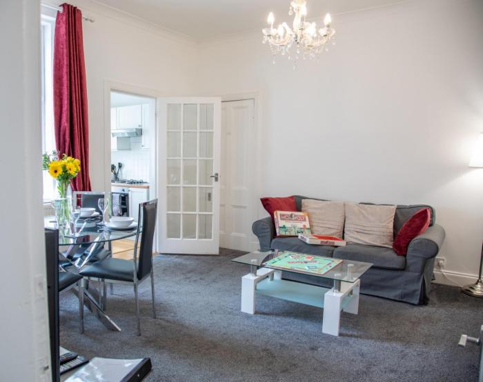 Glebe Street Apartment