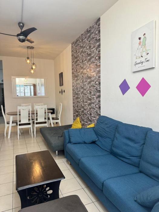 AYAAN SERENE BUDGET HOMESTAY with FREE WiFi and Netflix