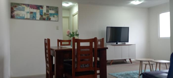 Cómodo departamento amoblado con estacionamiento