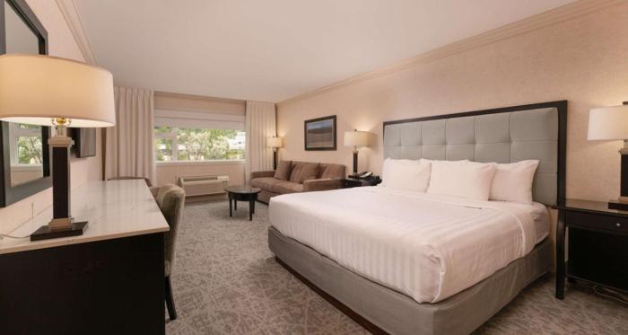 Prestige Lakeside Resort, WorldHotels Elite