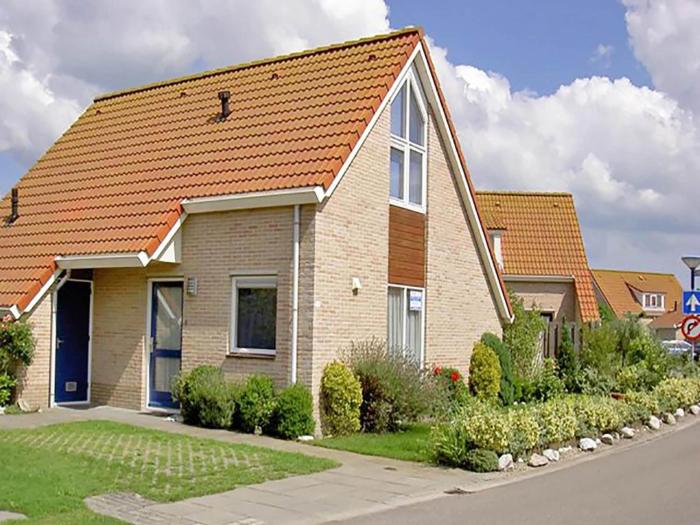 Beachside Retreat w BBQ