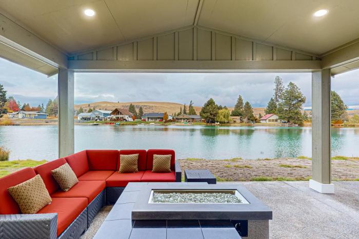 Twin Lakes Tranquility