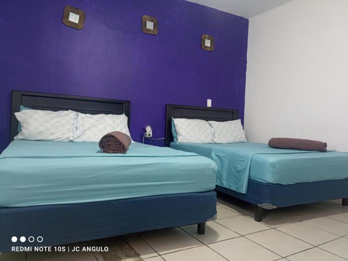 Casa sencilla, primer piso bien ubicada