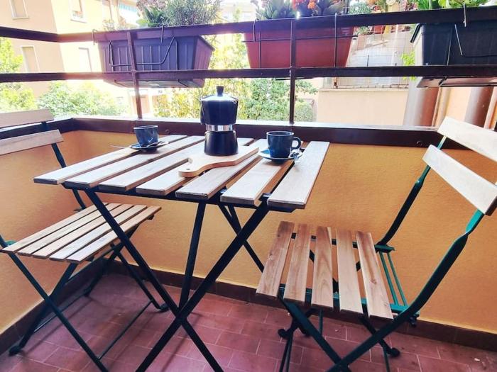 Via Vittorio Veneto large independent apartment