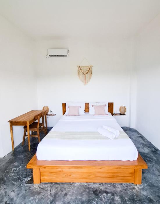 Turtle House Surf & Stay