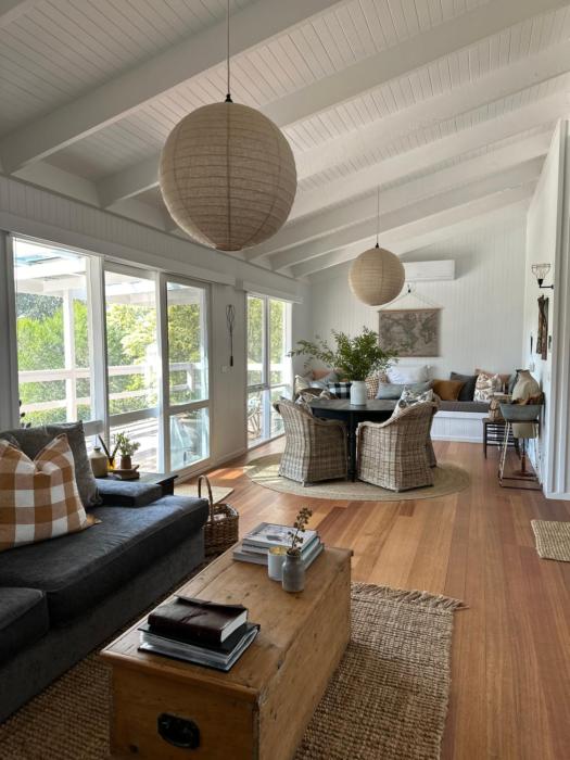 Grape Farm Cottage with picturesque vineyard views