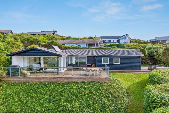 Stunning Home In Ebeltoft With 3 Bedrooms And Internet