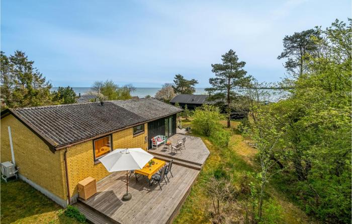 Cozy Home In Nexø With House Sea View