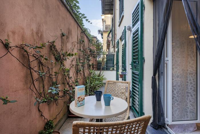 Prione Apartment with Patio by Wonderful Italy