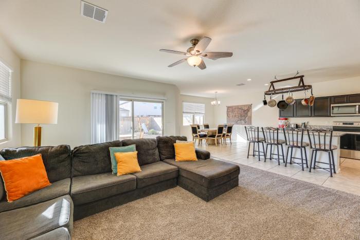 Families w Pets Welcome! San Tan Valley Retreat