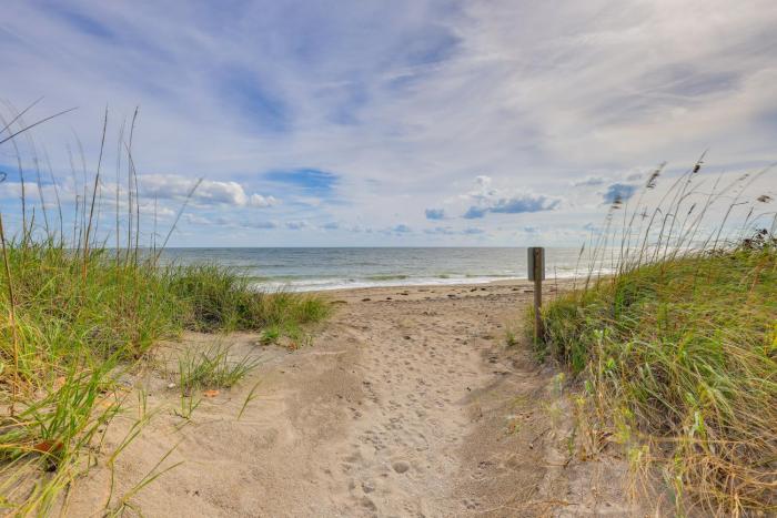 Oceanside Beachfront Fort Pierce Retreat