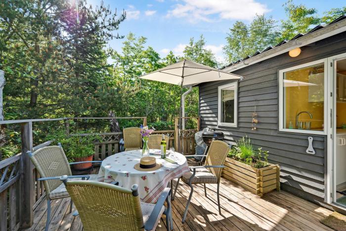 Authentic Holiday Cottage Near Fjellerup Beach