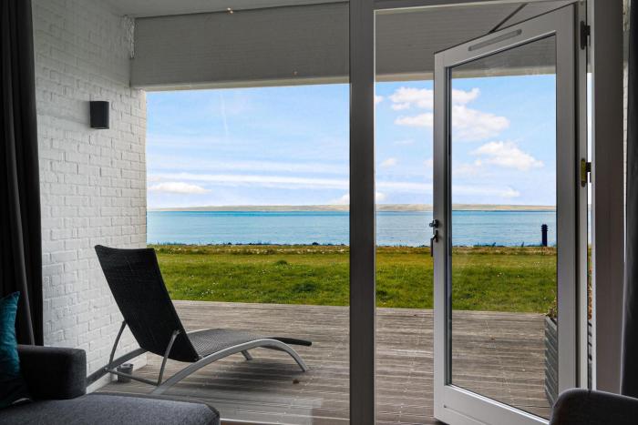 Seafront Holiday Apartment With Panoramic Views Of Ebeltoft Bay